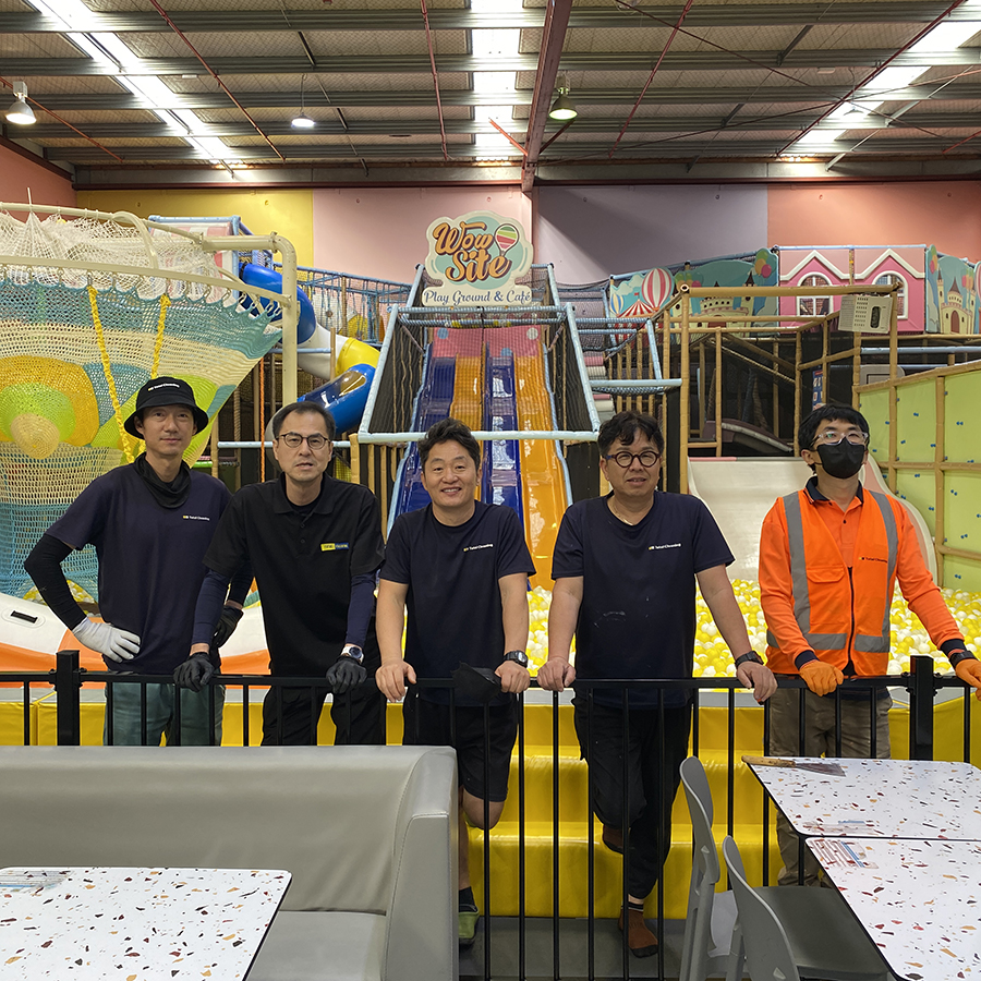 Total Cleaning Auckland professional cleaning team at work